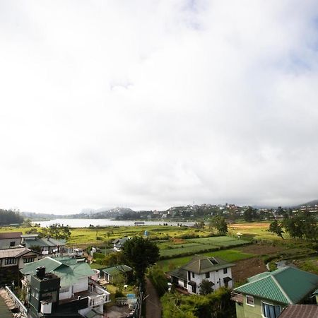 Hotel Grand Turf Nuwara Eliya Buitenkant foto