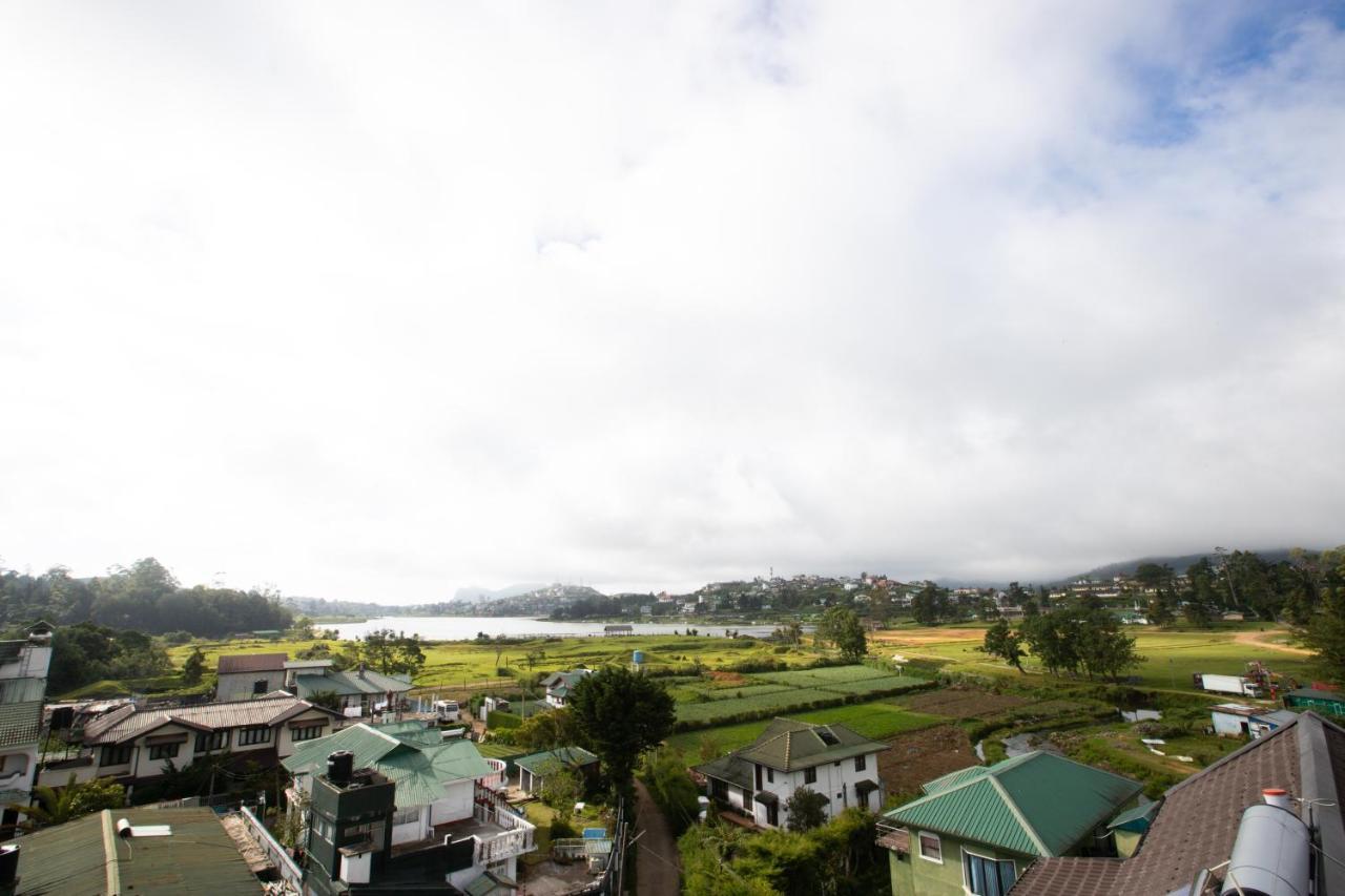 Hotel Grand Turf Nuwara Eliya Buitenkant foto