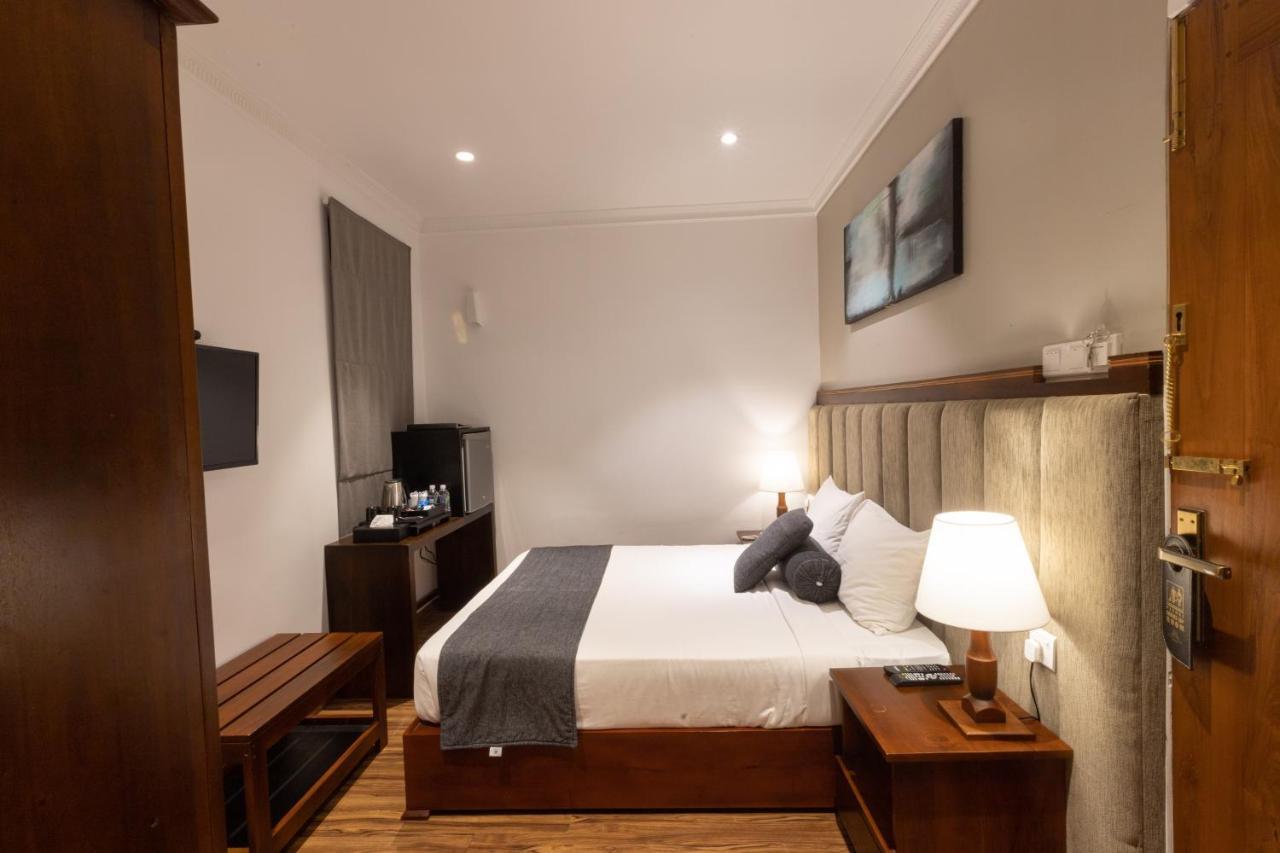 Hotel Grand Turf Nuwara Eliya Buitenkant foto