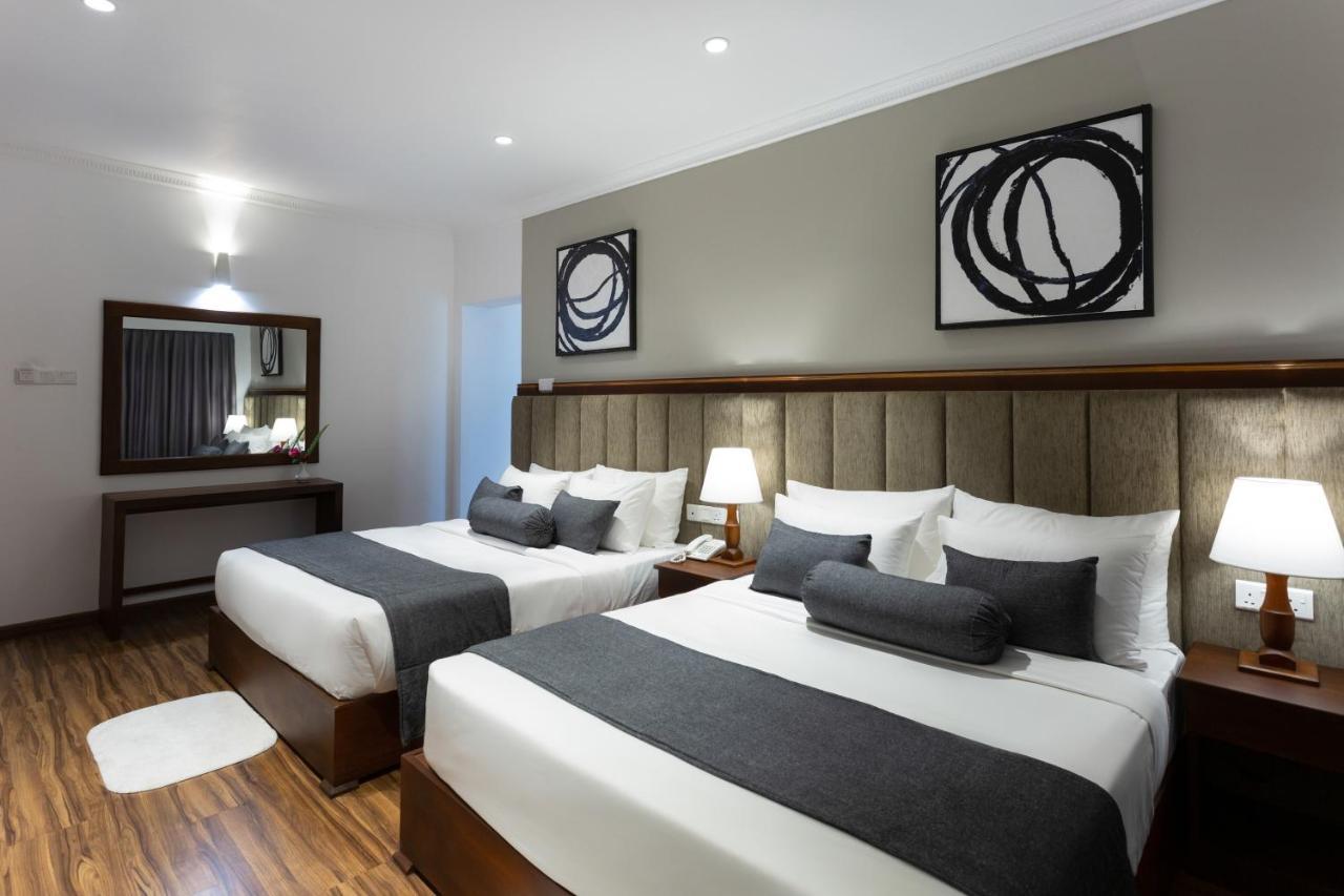Hotel Grand Turf Nuwara Eliya Buitenkant foto