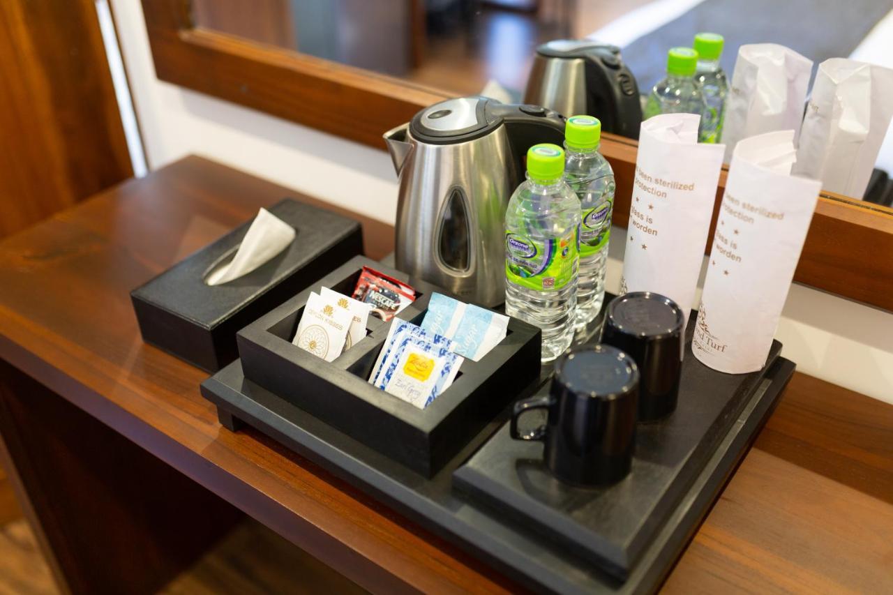 Hotel Grand Turf Nuwara Eliya Buitenkant foto