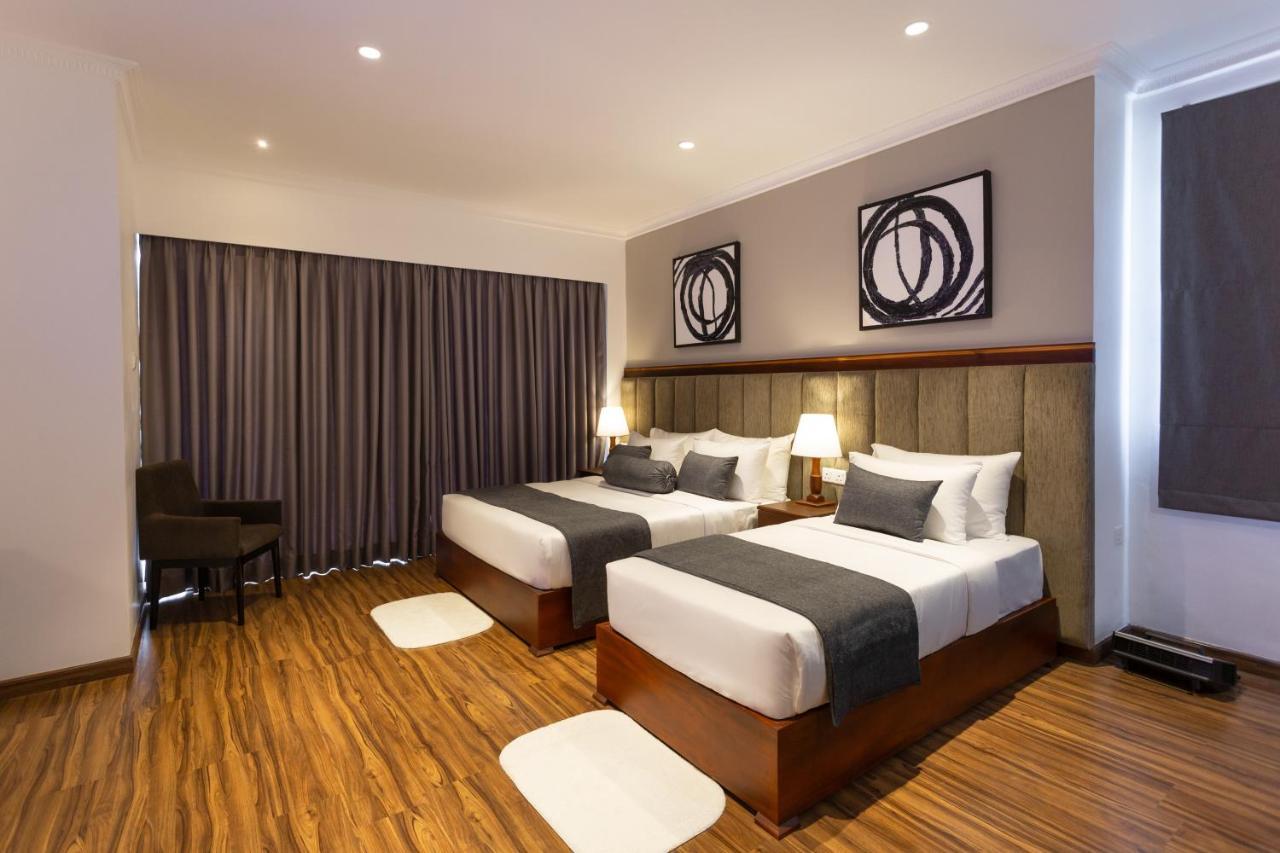 Hotel Grand Turf Nuwara Eliya Buitenkant foto