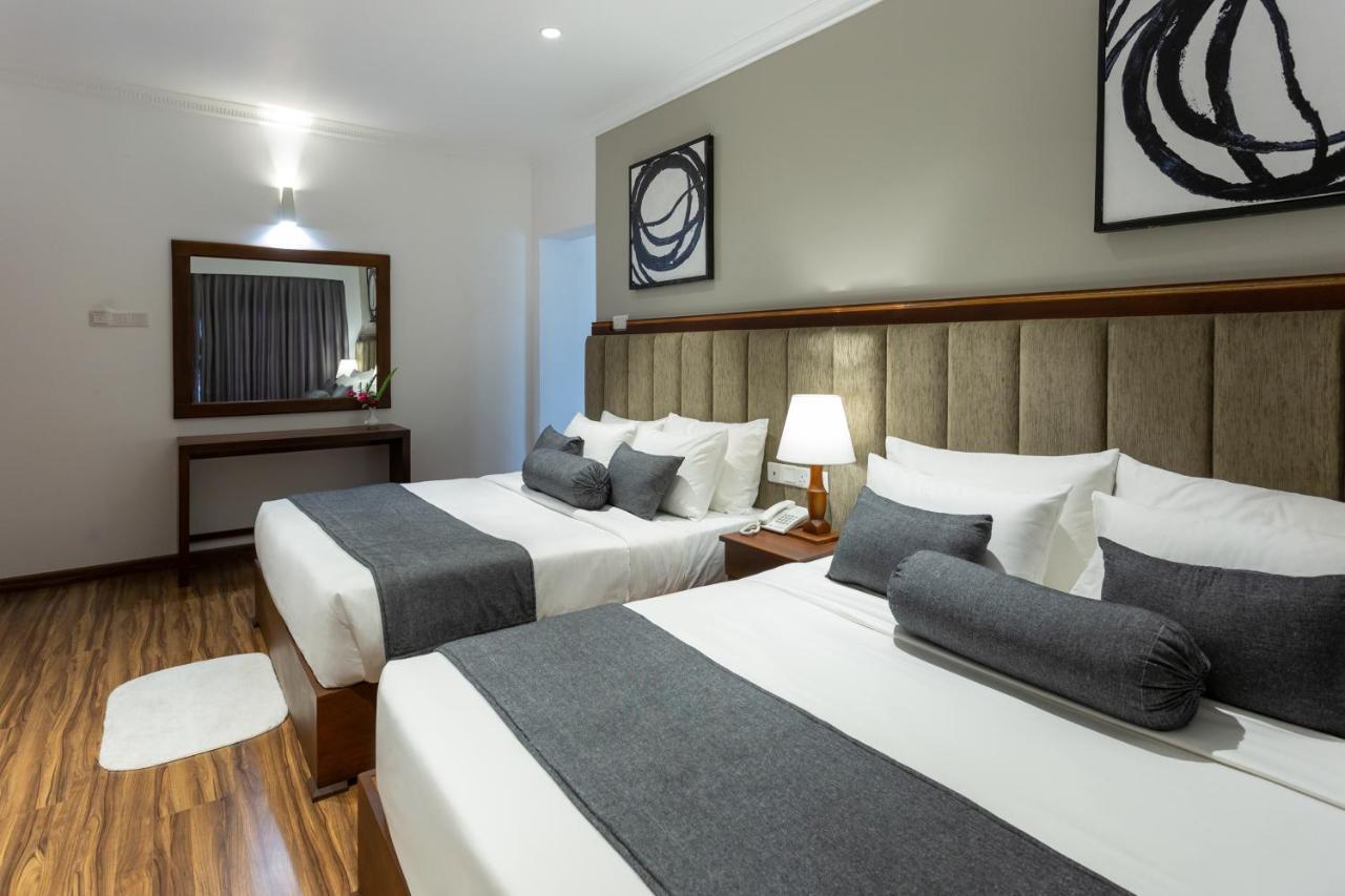 Hotel Grand Turf Nuwara Eliya Buitenkant foto